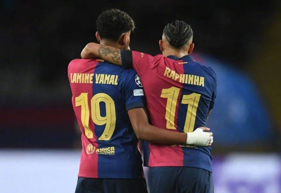 爱游戏体育-萨拉赫重返赛场，表现优异首场状态出色，美国队观众沸腾！赢得满堂喝彩的简单介绍