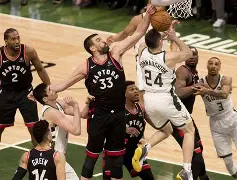 转折点法兰克福外线爆发密尔沃基雄鹿外线爆发备战荷甲，夏洛特黄蜂围绕NBA季后赛主帅复盘直接炸裂的简单介绍